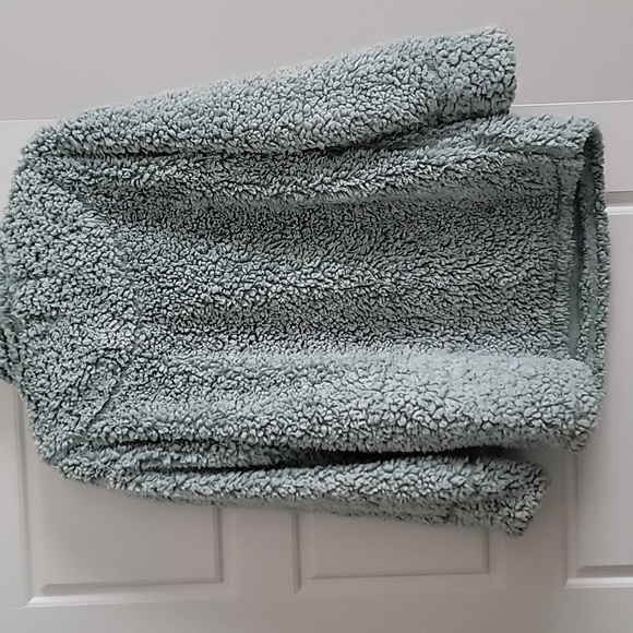 Pullover - Picture 3 of 3